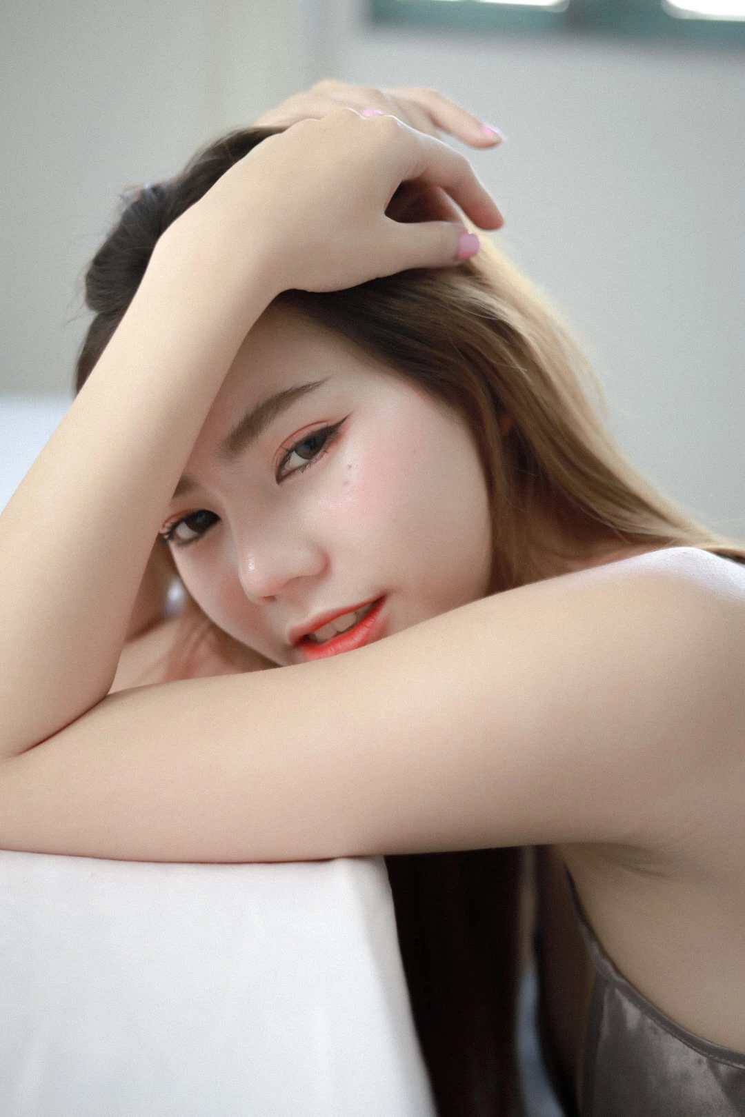 น้องฟักแฟง มีชื่อจริงว่า ธนัชชา พิงพิทยากุล สาวสวยมากความสามารถ ไม่ว่าจะเป็นงานถ่ายแบบ พริตตี้ และอื่นๆ มาในชุดนอนไม่ได้นอน